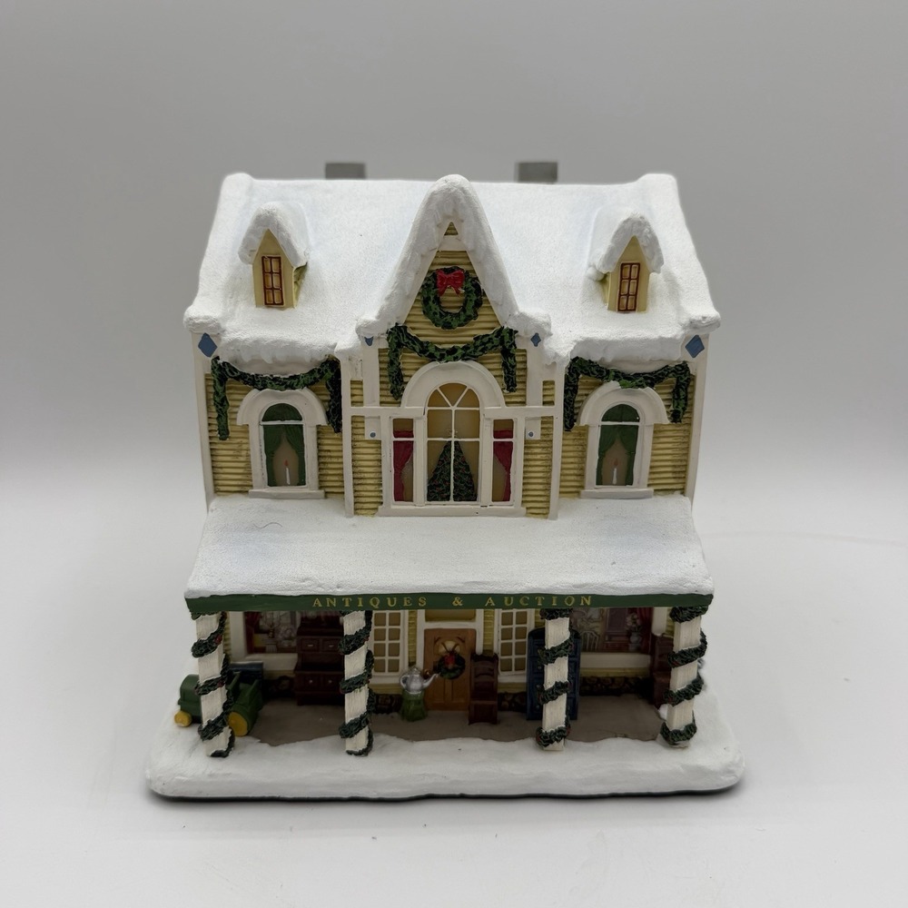 VTG John Deere Creek Hawthorne Village Light Up Antiques and Auction House 2003